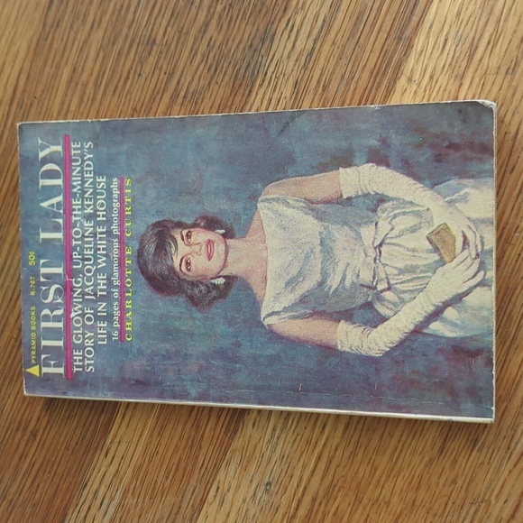 Jackie Kennedy Onassis Bundle - Picture 6 of 7